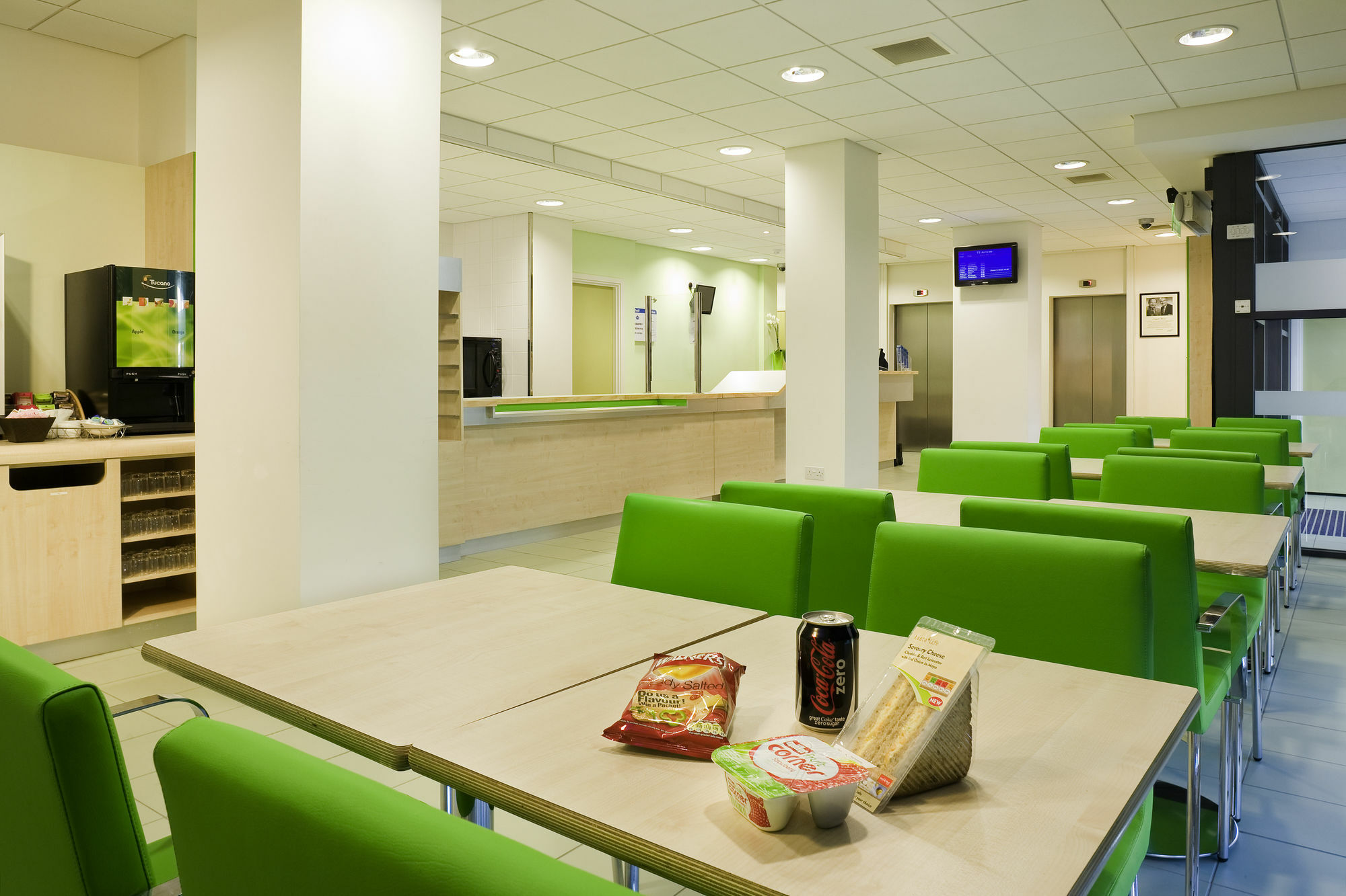 Ibis Budget Birmingham Airport Terminal Building - Nec Bickenhill Ngoại thất bức ảnh