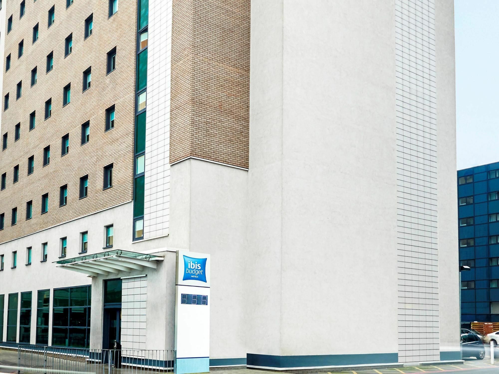 Ibis Budget Birmingham Airport Terminal Building - Nec Bickenhill Ngoại thất bức ảnh